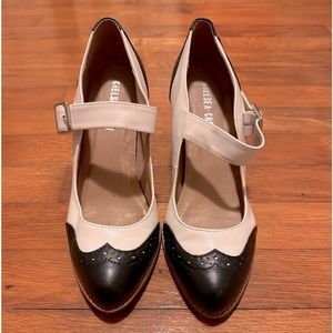 Chelsea Crew Black and White Heel